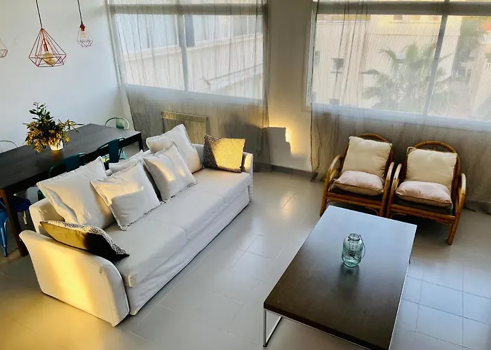 La Marina Seaview Penthouse