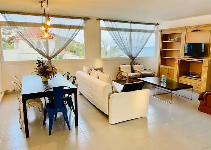 La Marina Seaview Penthouse *